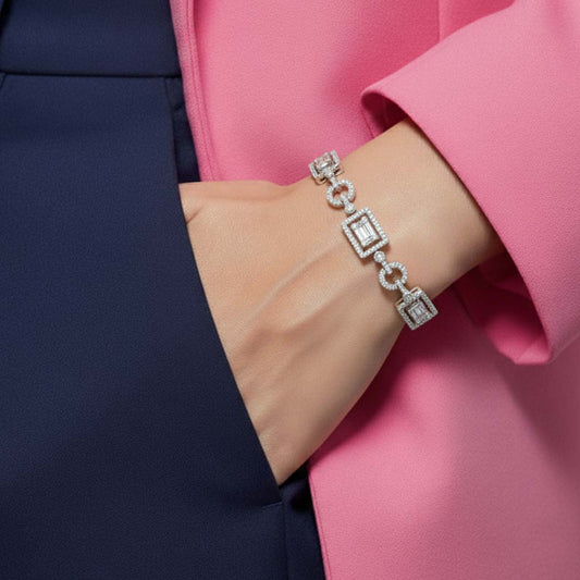 14K Gold Ladies’ Diamond Bracelet with 4.20ct of Baguette and Round-Cut Diamonds