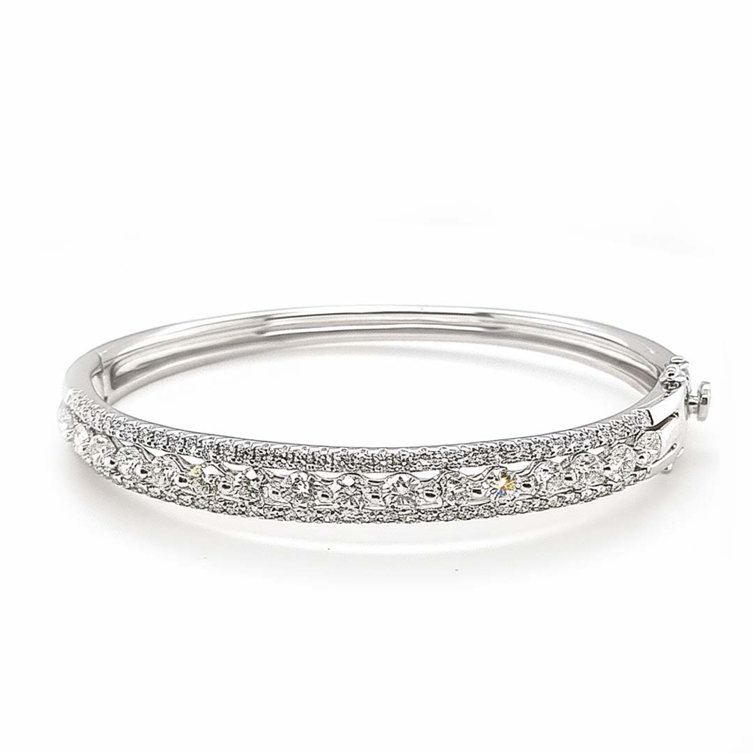 14K Gold Diamond Bangle Featuring 4.10ct of Natural Round Diamonds