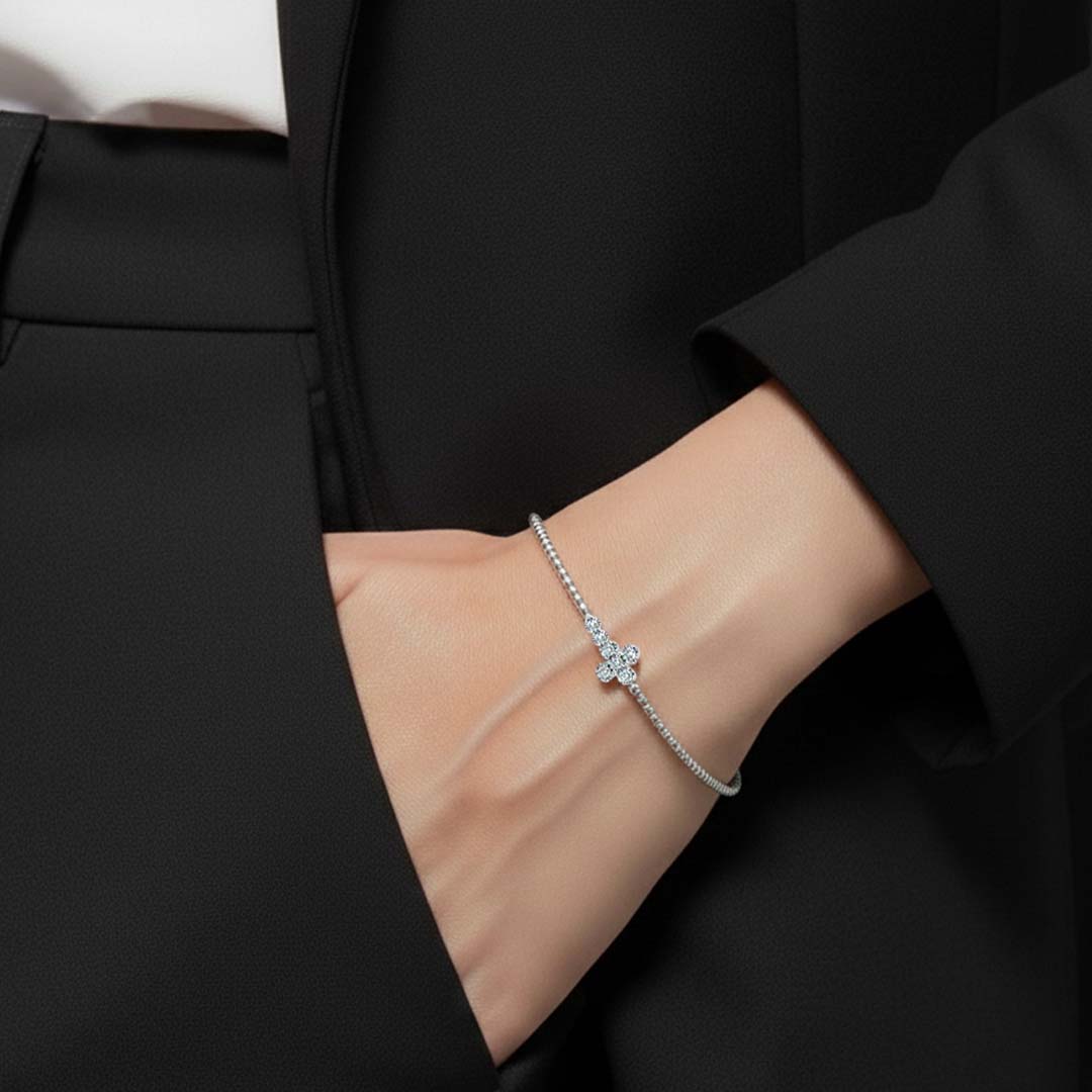 14KT Gold Flexible Diamond Bangle (0.15 CT TW) – Subtle Elegance for Everyday Wear
