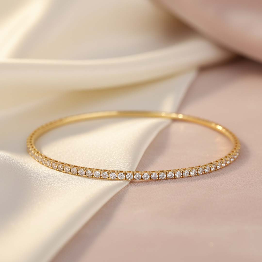 Love in Motion – 18KT Gold Flexible Diamond Bangle (1.00ct)
