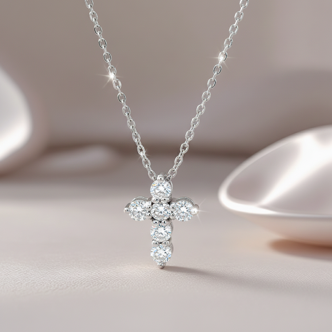 Luxury 14K Diamond Cross Pendant – 0.95 Carats Brilliant Cut