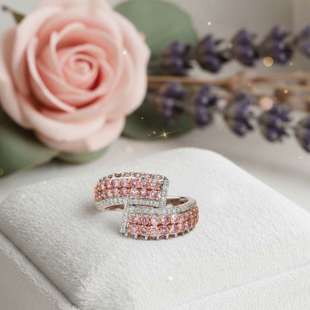 18KT Gold Spiral Pink Diamond Ring with White Diamond Highlights – 1.55 Cts