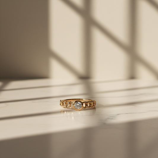 14K Gold Ladies’ Chain-Link Band with Bezel-Set Diamond – 0.28ct Natural White Diamond