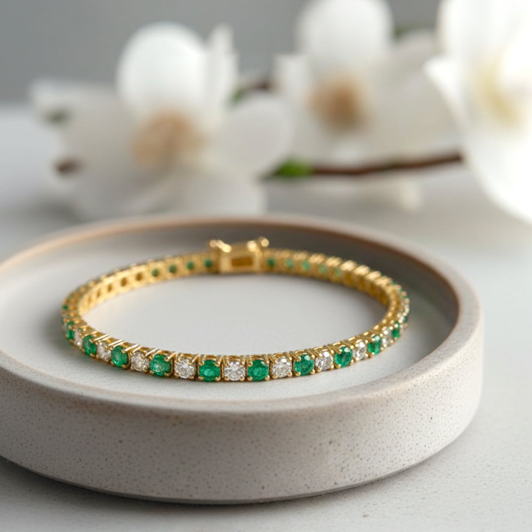 14KT Yellow Gold Emerald and Diamond Alternating Tennis Bracelet (EM 2.70 cts / DIA 2.65 cts)