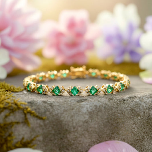 14KT Yellow Gold Princess-Cut Emerald and Diamond Tennis Bracelet (EM 3.79 cts / DIA 1.07 cts)