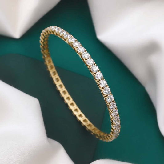 The Radiant Diamond Flex Bangle – 5.00ct in 14KT Gold