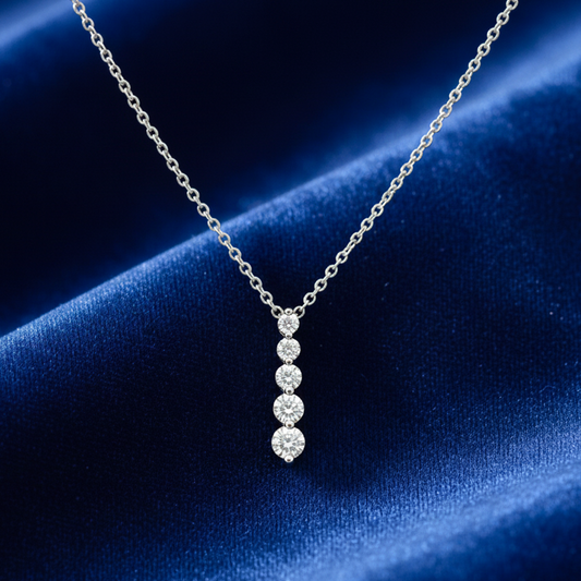 14KT White Gold Diamond Pendant – 0.25 CT