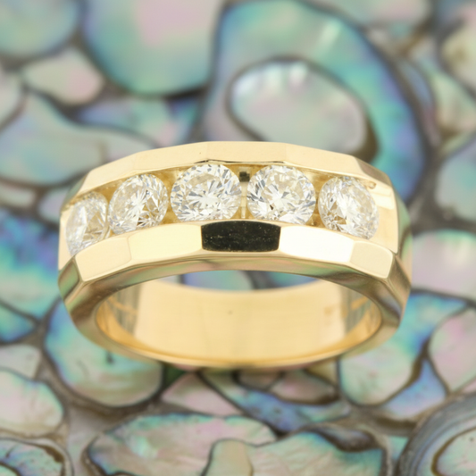 Men’s 14KT Yellow Gold Channel-Set Ring with 2.50ct.tw.– Bold and Timeless Brilliance