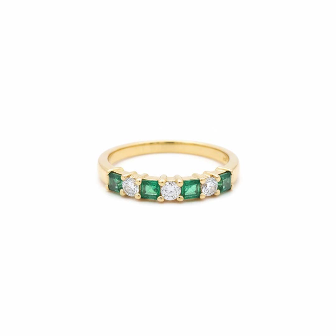 14K Yellow Gold Emerald & Diamond Band Ring (0.58ct Emerald / 0.25ct Diamond)