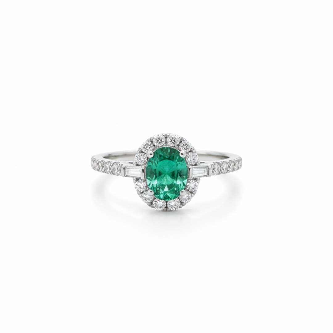 18K White Gold Oval Emerald and Diamond Band Ring (0.70 CT Emerald / 0.50 CT Diamonds)