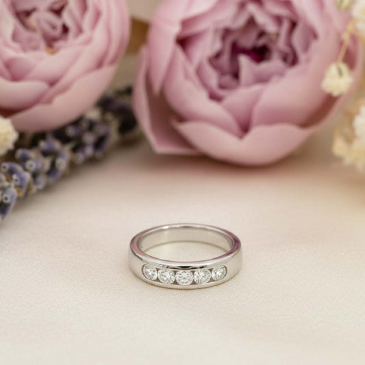 Elegant 14KT Gold Men's Ring with 1.00 CTW Natural Diamonds