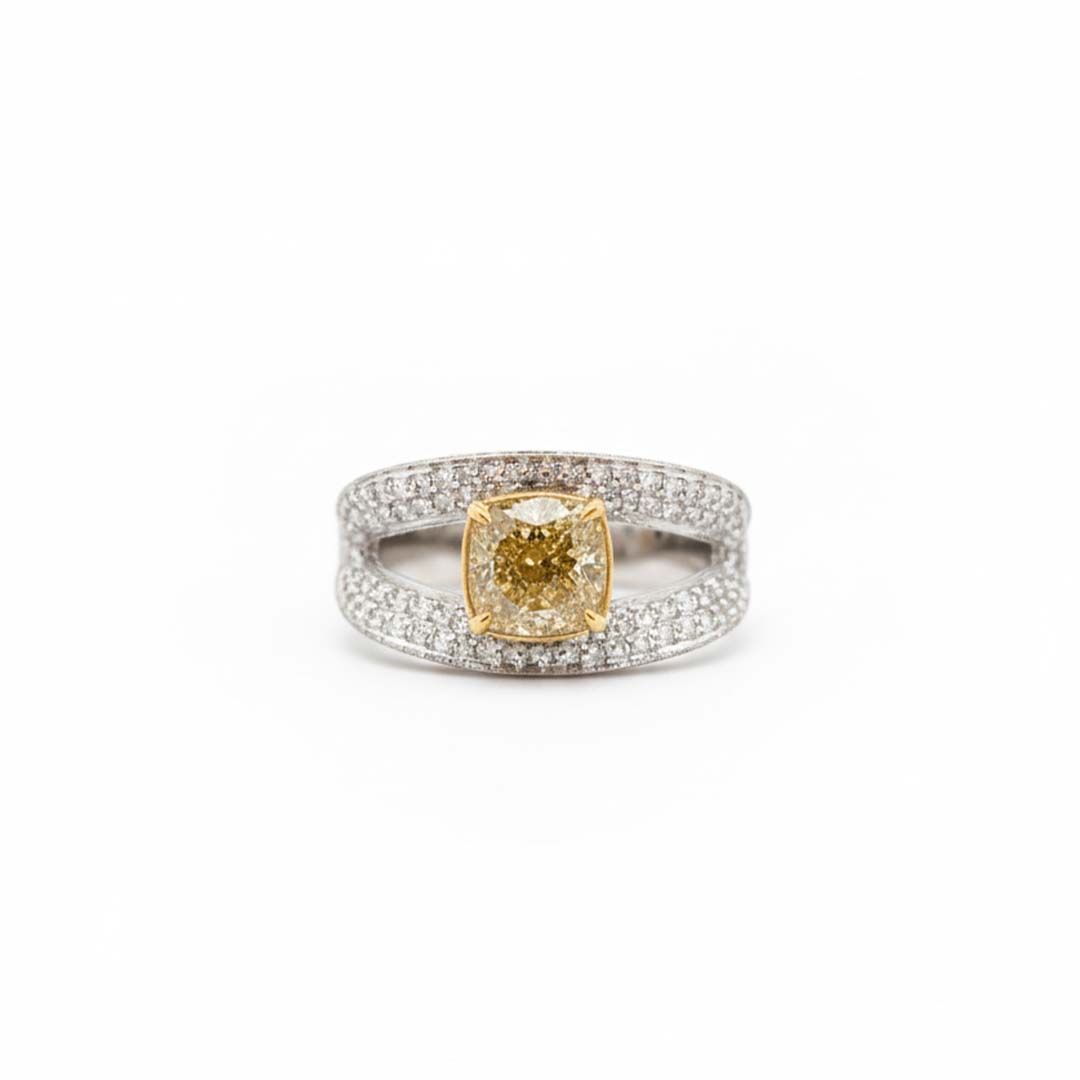 18KT Gold Fancy Yellow & White Diamond Ring – 2.69 Cts