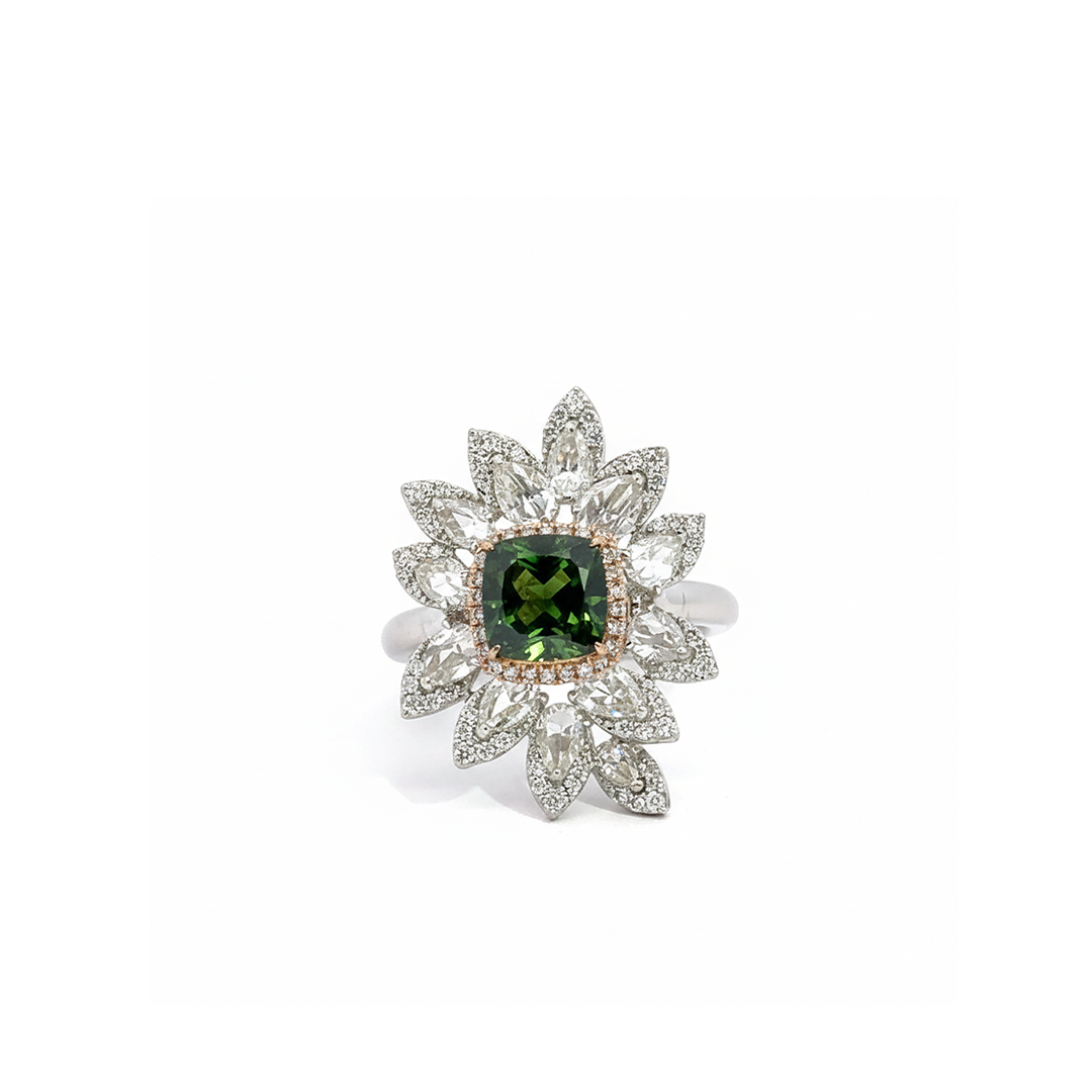 18KT White Gold Green Diamond Ring (GIA Certified)
